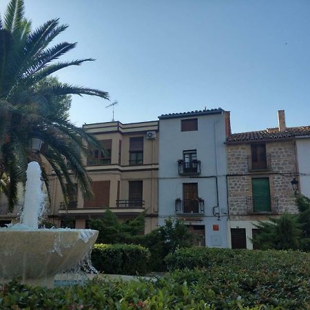 Apartamentos Calanda Luaran gambar