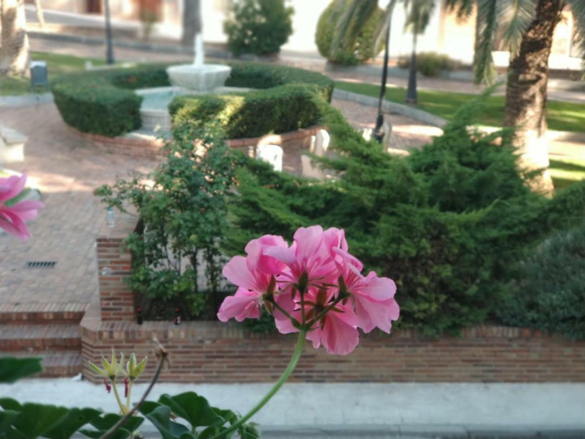 Apartamentos Calanda Luaran gambar